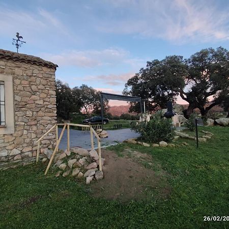 Rucanon 2 La Casa Del Campo 4 Estrellas, Piscina Y Golf Montánchez Kültér fotó